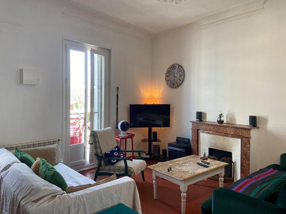 Logis Confortable - Accueillant Марсель Экстерьер фото